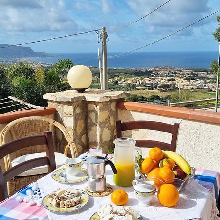 Casa Vacanza Vista Mare Custonaci Buitenkant foto