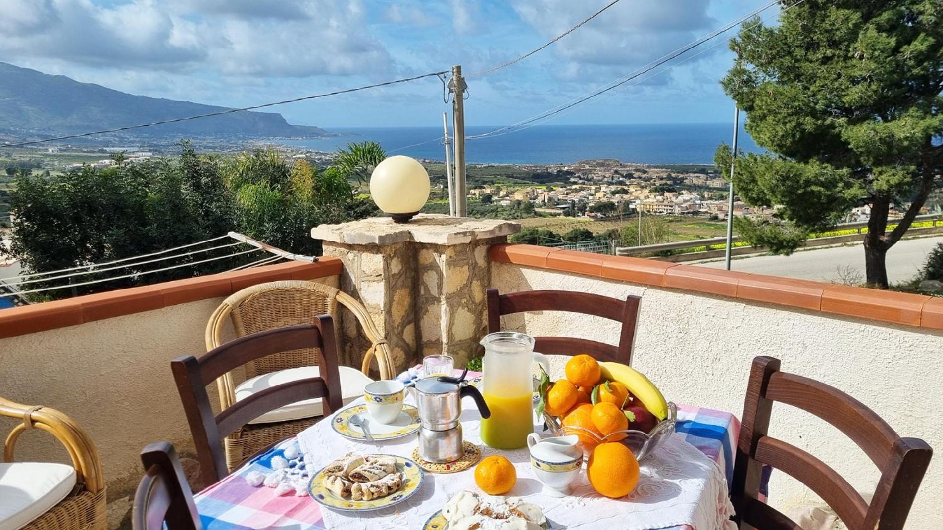 Casa Vacanza Vista Mare Custonaci Buitenkant foto